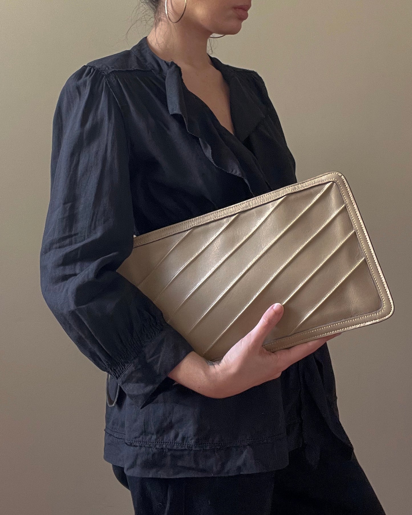 Vintage Designer Anne Klein Beige Leather Clutch Bag