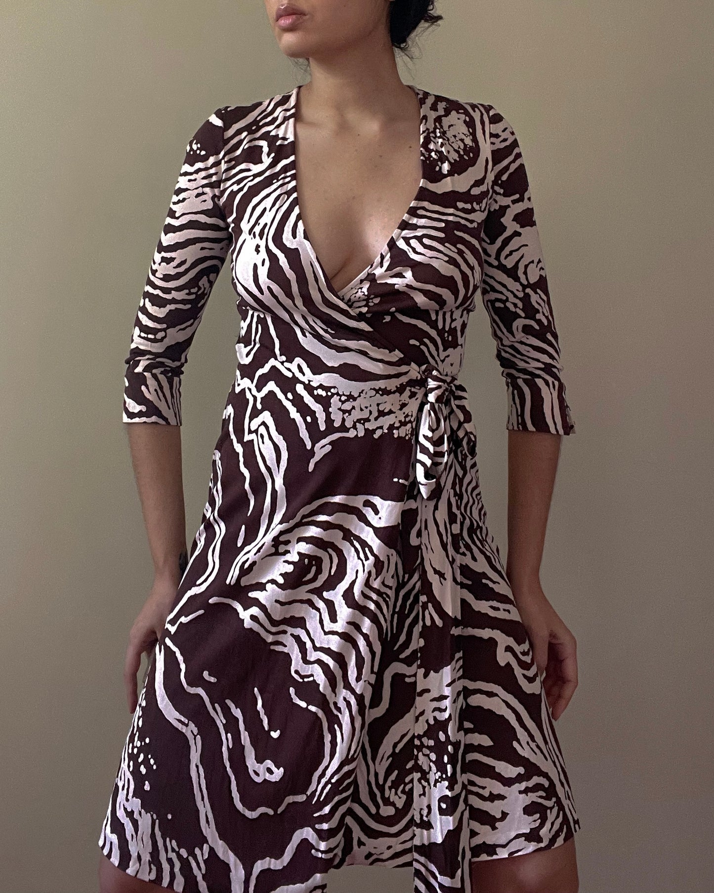 Vintage Designer Diane Von Fürstenberg Chocolate Brown Print Silk Wrap Dress