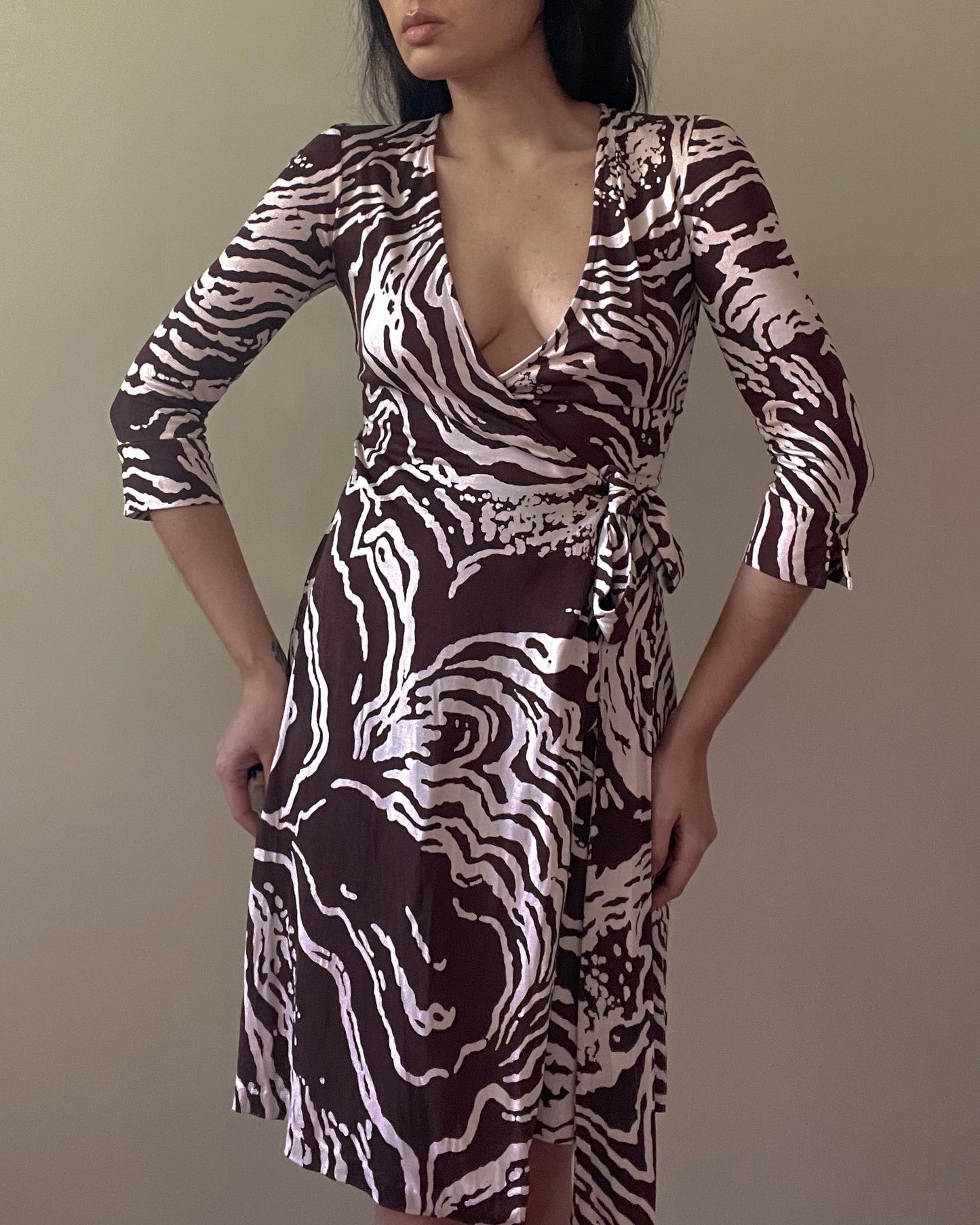 Vintage Designer Diane Von Fürstenberg Chocolate Brown Print Silk Wrap Dress