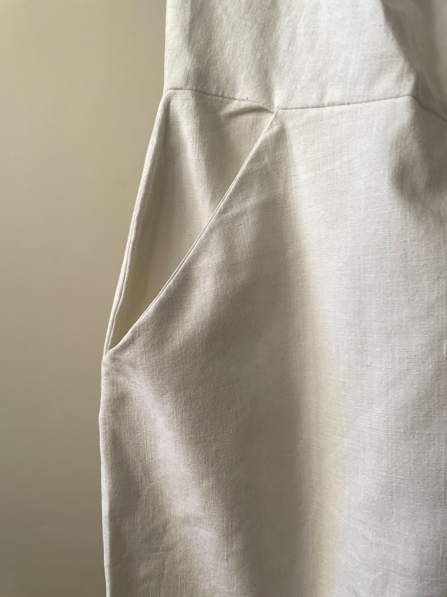 Vintage Designer Cathy Hardwick White Linen Blend Dress